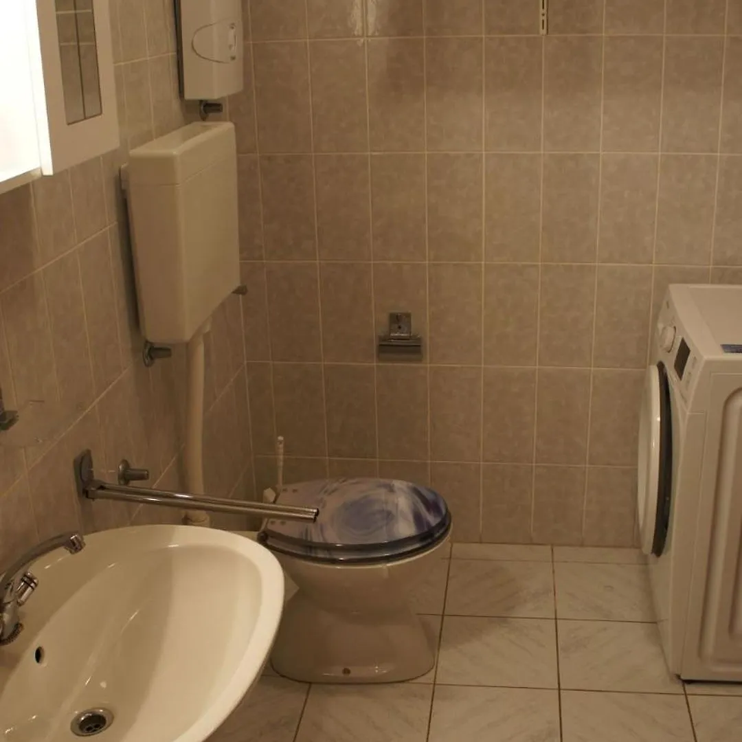 Suran Apartments 풀라 0*,  크로아티아