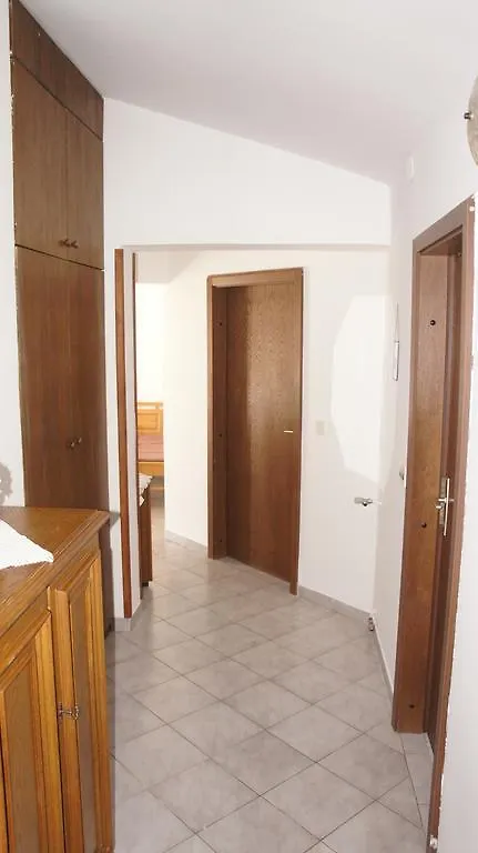 Suran Apartments 풀라 0*,  크로아티아